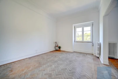 Apartamento T5 para Venda em Avenidas Novas
