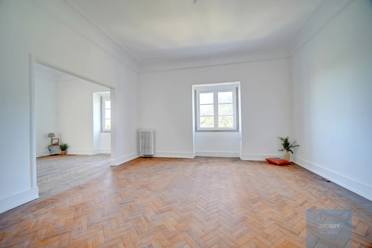 Apartamento T5 para Venda em Avenidas Novas Foto 2