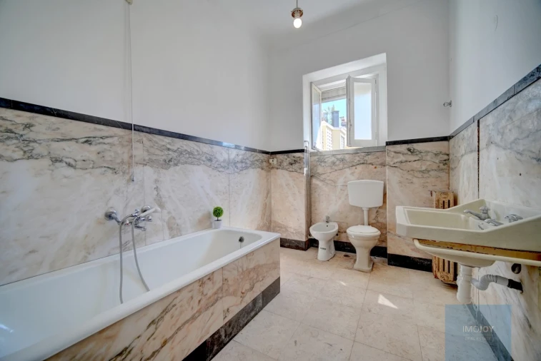 Apartamento T5 para Venda em Avenidas Novas Foto 18