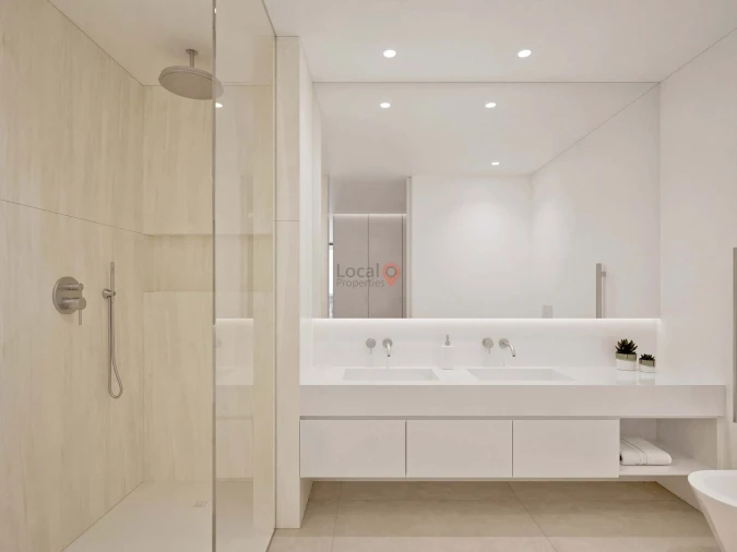 Moradia T4 para Venda em Lagos (São Sebastião e Santa Maria) Foto 13