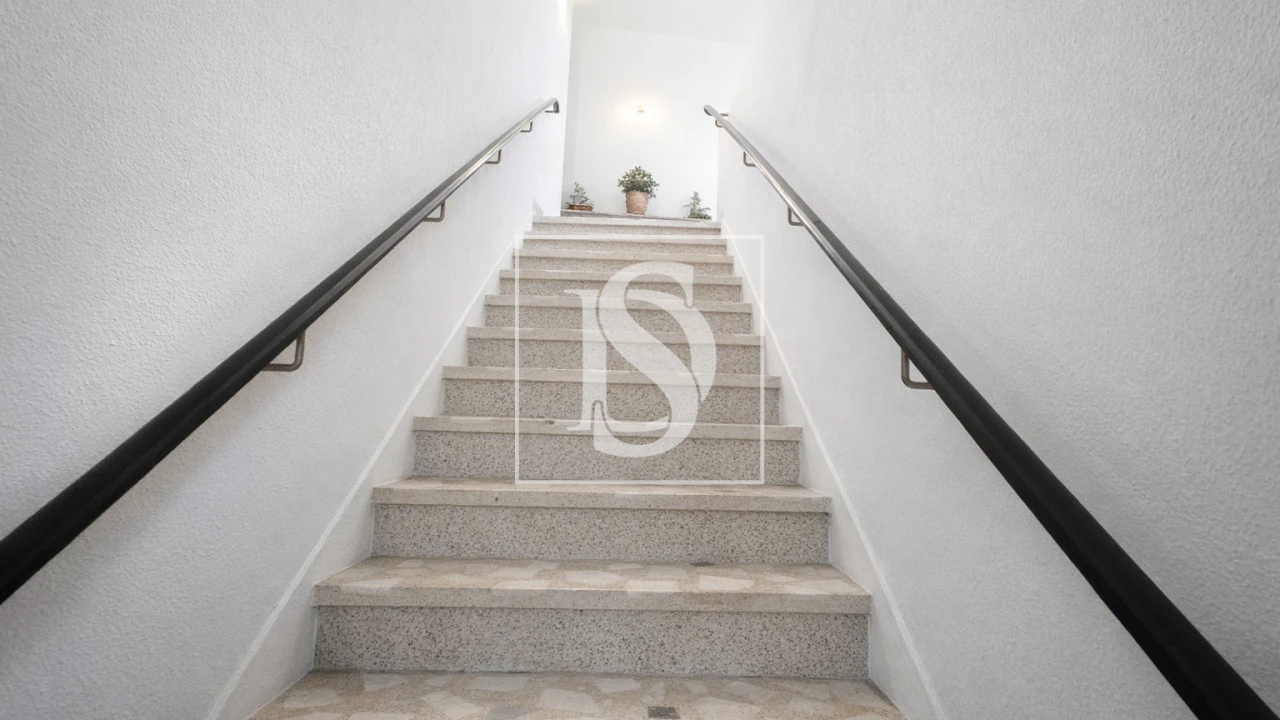 Moradia T7 para Venda em Alqueidão Foto 30