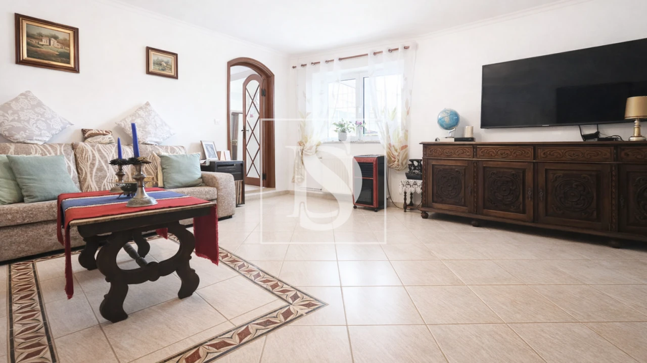 Moradia T7 para Venda em Alqueidão Foto 17