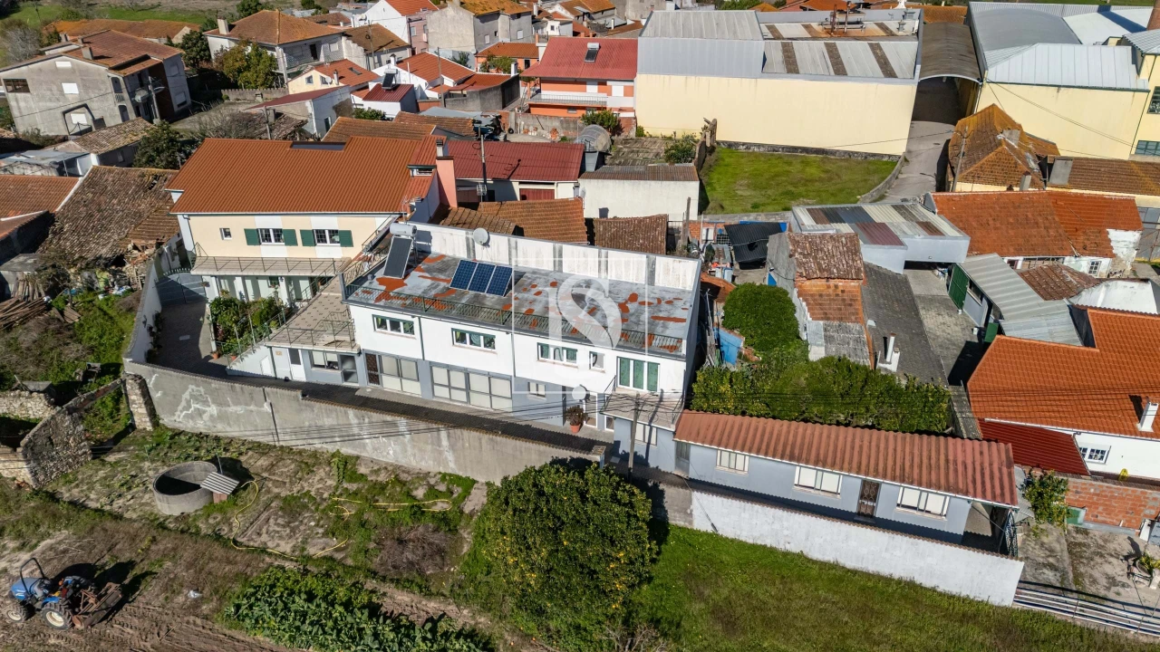 Moradia T7 para Venda em Alqueidão Foto 62