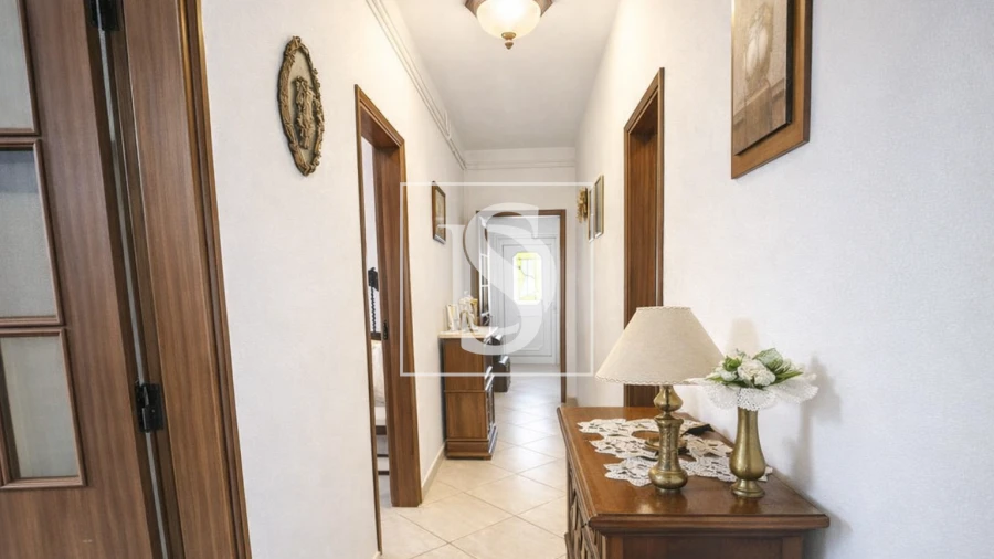 Moradia T7 para Venda em Alqueidão Foto 13