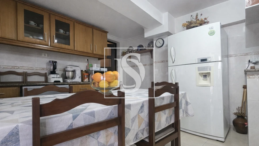 Moradia T7 para Venda em Alqueidão Foto 28