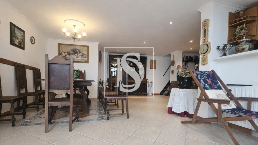 Moradia T7 para Venda em Alqueidão Foto 18