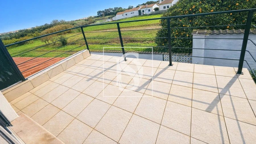 Moradia T7 para Venda em Alqueidão Foto 60