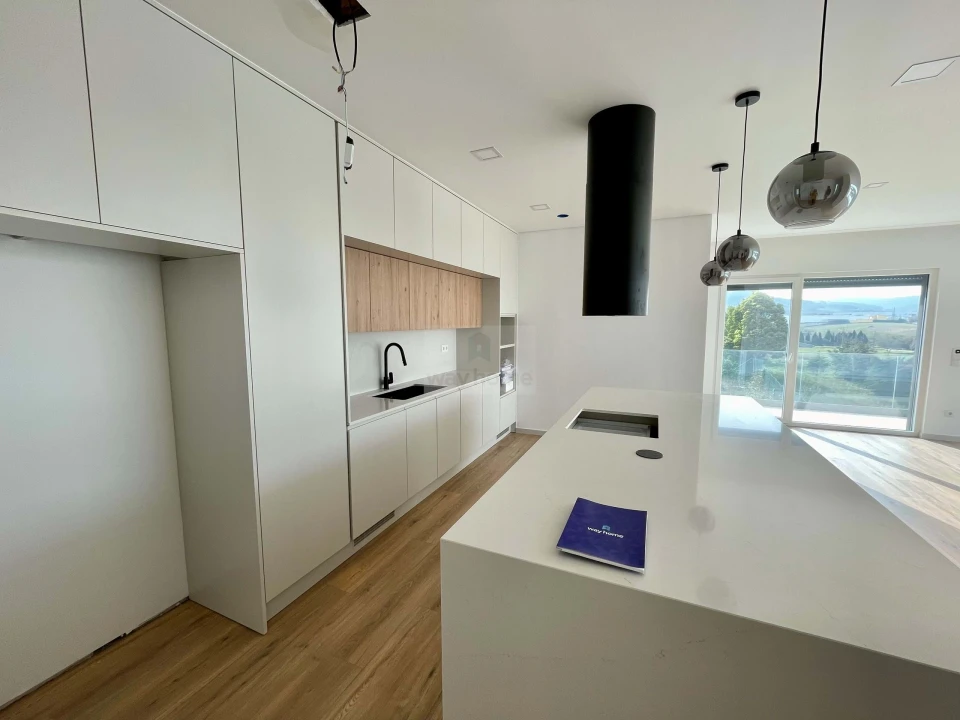 Apartamento T3 para Venda em Lourinhã e Atalaia Foto 7