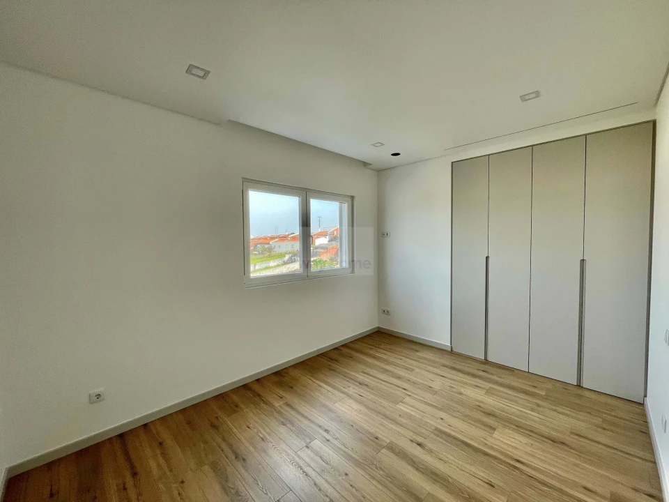 Apartamento T3 para Venda em Lourinhã e Atalaia Foto 23