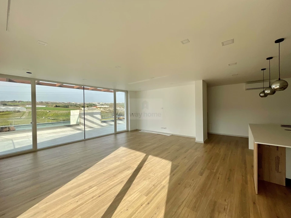 Apartamento T3 para Venda em Lourinhã e Atalaia Foto 6