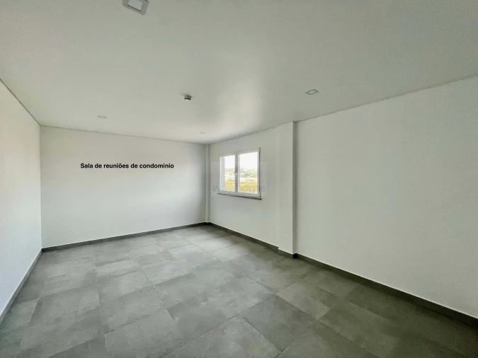 Apartamento T3 para Venda em Lourinhã e Atalaia Foto 30