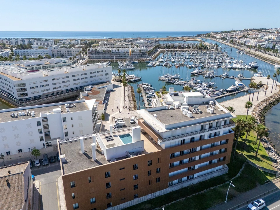 Apartamento T2 para Arrendamento em Lagos (São Sebastião e Santa Maria) Foto 53