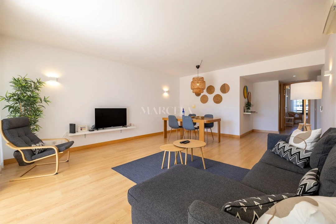 Apartamento T2 para Arrendamento em Lagos (São Sebastião e Santa Maria) Foto 32