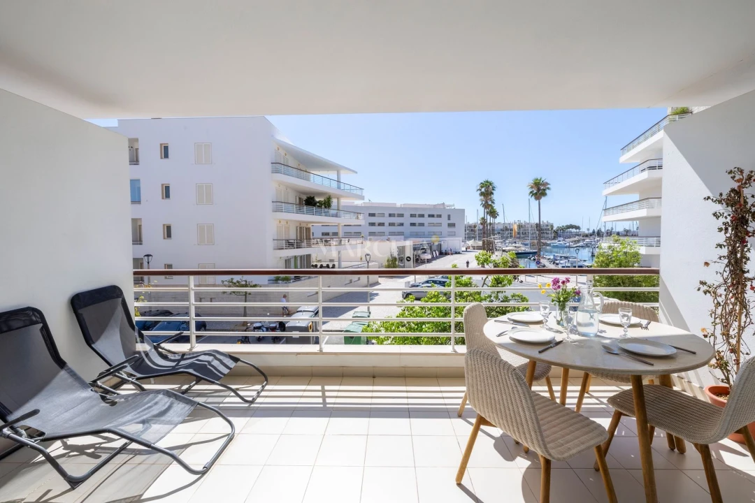 Apartamento T2 para Arrendamento em Lagos (São Sebastião e Santa Maria) Foto 50