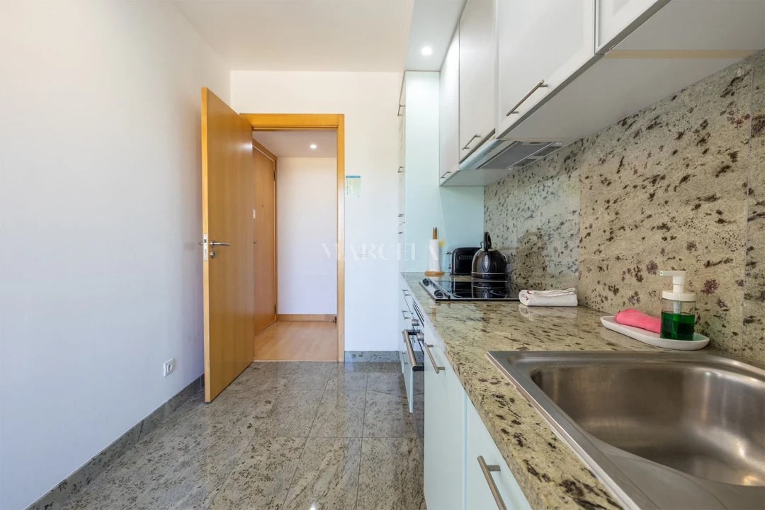 Apartamento T2 para Arrendamento em Lagos (São Sebastião e Santa Maria) Foto 37