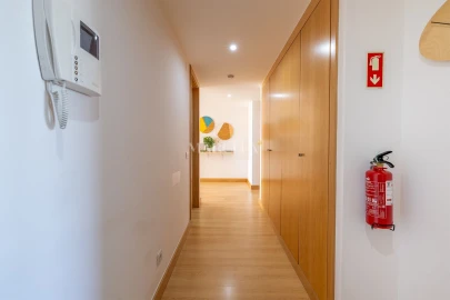 Apartamento T2 para Arrendamento em Lagos (São Sebastião e Santa Maria)