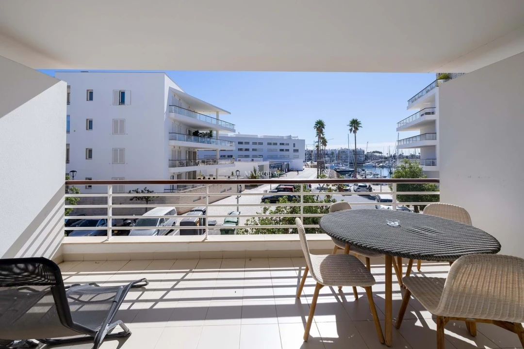 Apartamento T2 para Arrendamento em Lagos (São Sebastião e Santa Maria) Foto 2