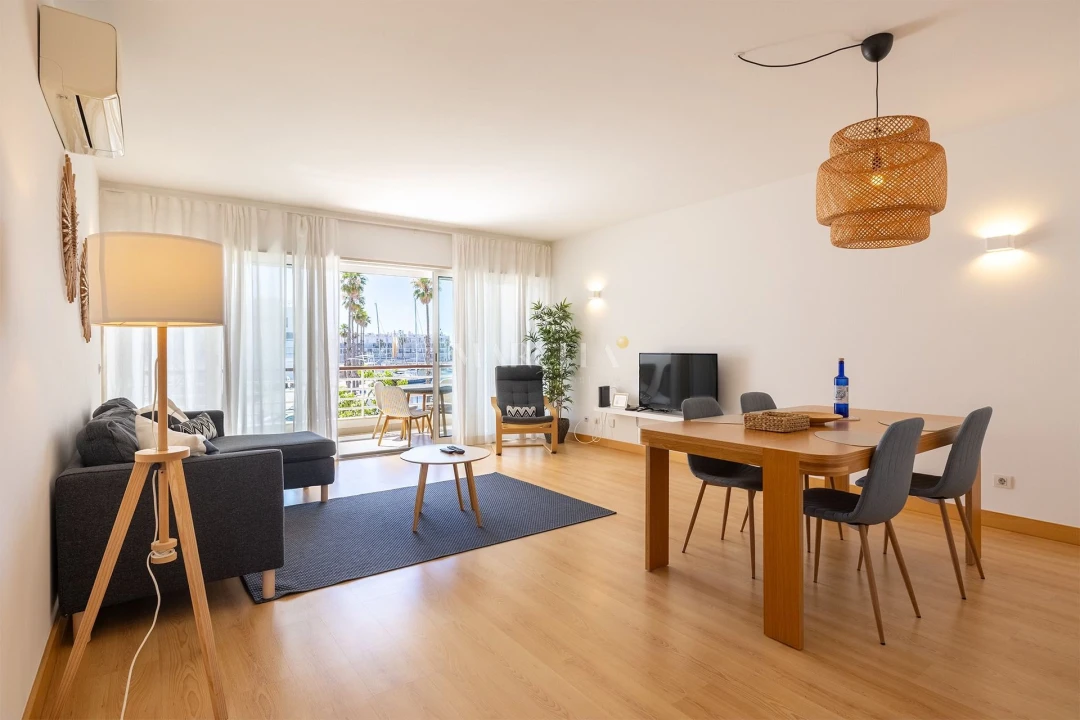 Apartamento T2 para Arrendamento em Lagos (São Sebastião e Santa Maria) Foto 30