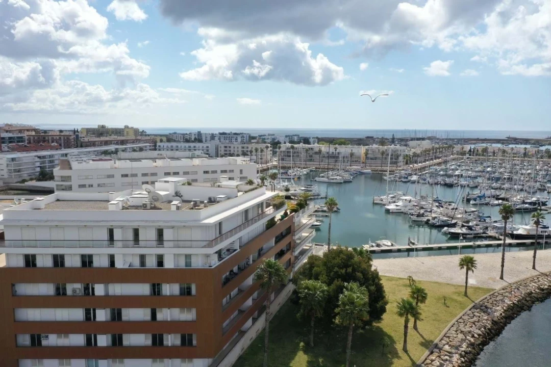 Apartamento T2 para Arrendamento em Lagos (São Sebastião e Santa Maria) Foto 1