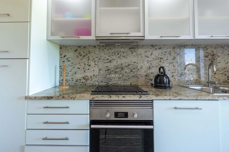 Apartamento T2 para Arrendamento em Lagos (São Sebastião e Santa Maria) Foto 12