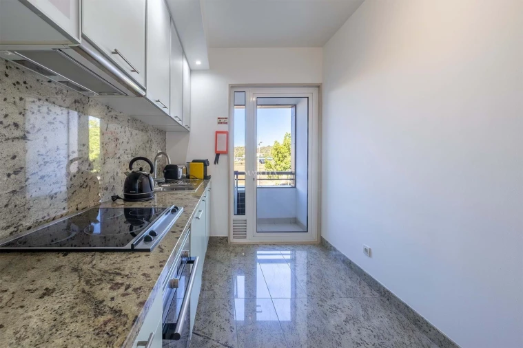 Apartamento T2 para Arrendamento em Lagos (São Sebastião e Santa Maria) Foto 11