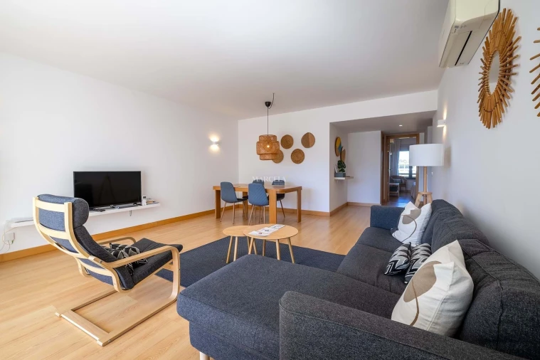 Apartamento T2 para Arrendamento em Lagos (São Sebastião e Santa Maria) Foto 9