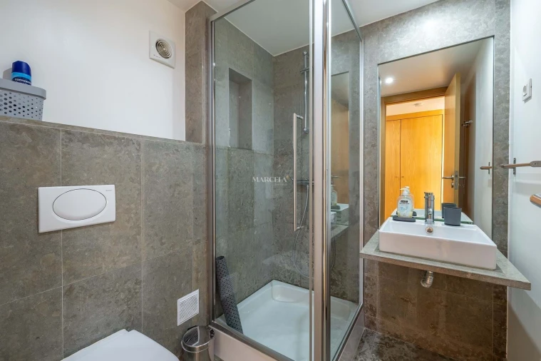 Apartamento T2 para Arrendamento em Lagos (São Sebastião e Santa Maria) Foto 16