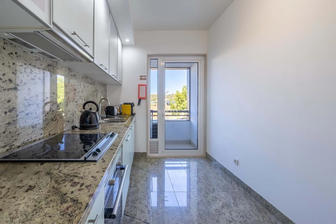 Apartamento T2 para Arrendamento em Lagos (São Sebastião e Santa Maria) Foto 11