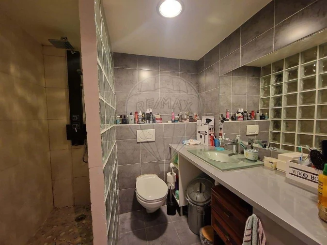 Apartamento T2 para Venda em Ramada e Caneças Foto 12