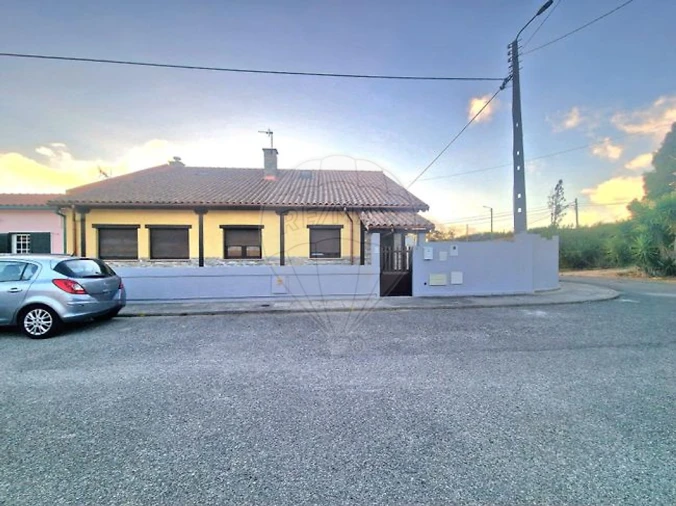 Moradia T3 para Venda em Agualva e Mira-Sintra