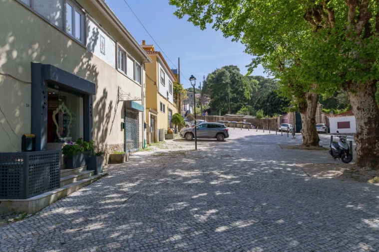 Moradia T6 para Venda em Agualva e Mira-Sintra Foto 33