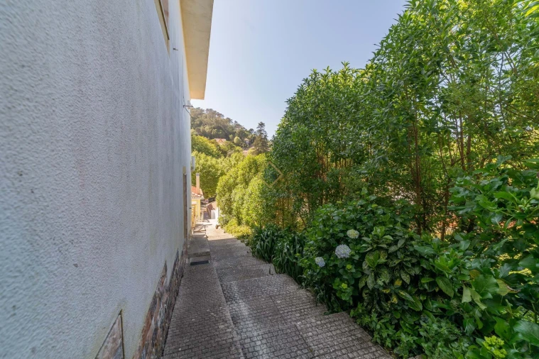 Moradia T6 para Venda em Agualva e Mira-Sintra Foto 28