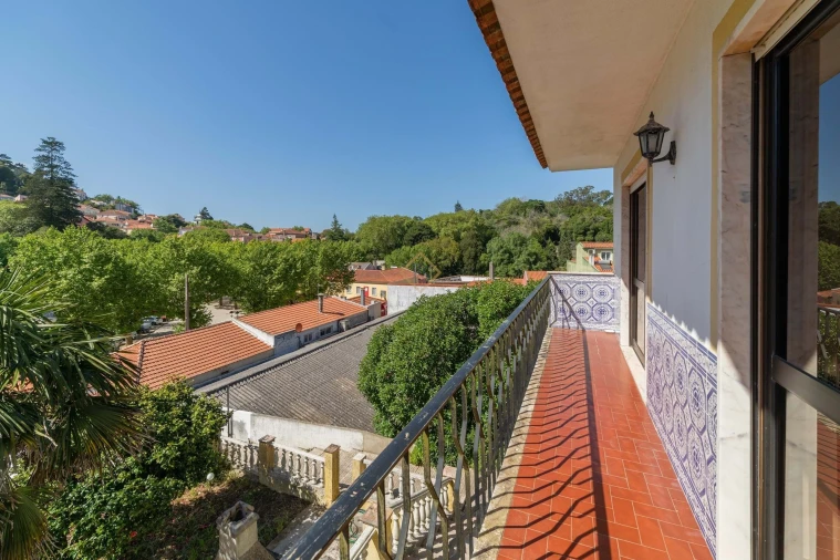 Moradia T6 para Venda em Agualva e Mira-Sintra Foto 8