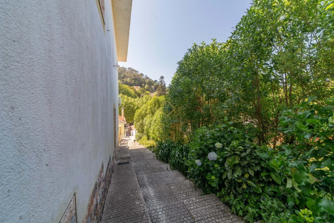 Moradia T6 para Venda em Agualva e Mira-Sintra Foto 28