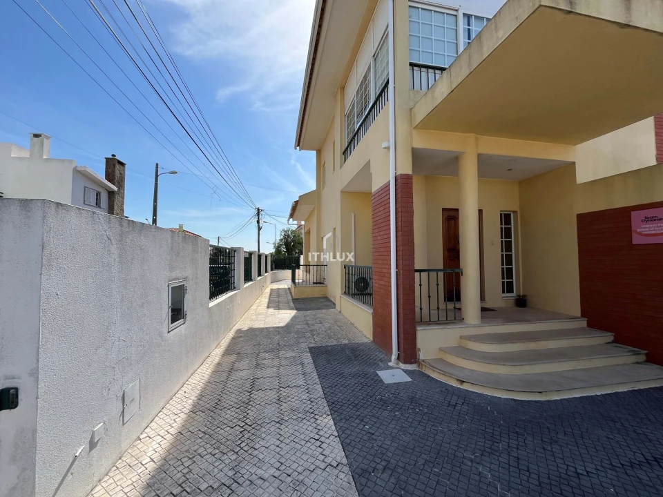 Armazém para Arrendamento em Alcabideche Foto 1