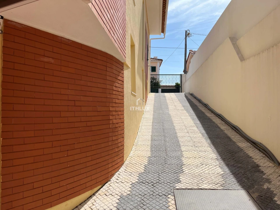 Armazém para Arrendamento em Alcabideche Foto 5