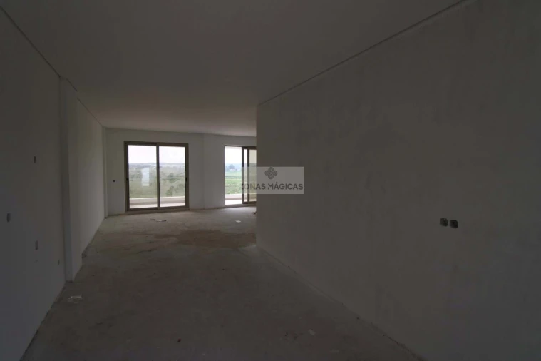 Moradia T4 para Venda em Mexilhoeira Grande Foto 19