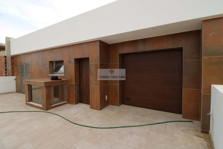 Moradia T4 para Venda em Mexilhoeira Grande Foto 10