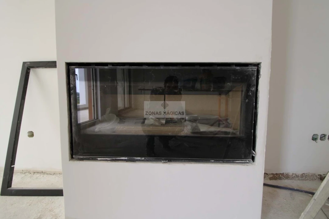 Moradia T4 para Venda em Mexilhoeira Grande Foto 17