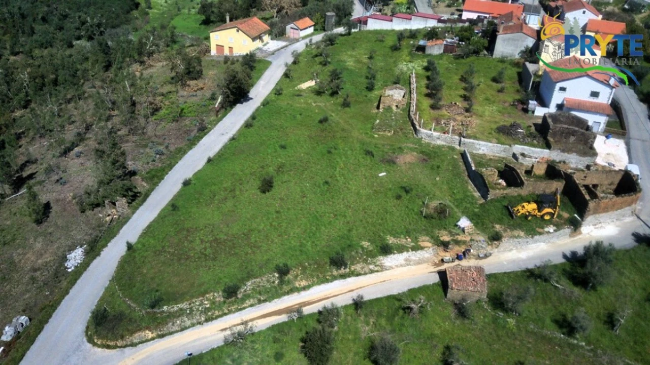 Moradia T3 para Venda em Sertã Foto 8