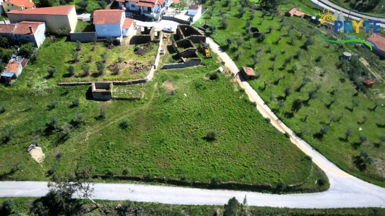 Moradia T3 para Venda em Sertã Foto 11