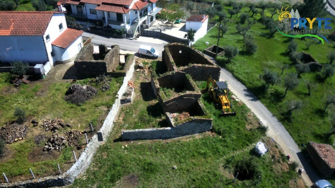 Moradia T3 para Venda em Sertã Foto 12