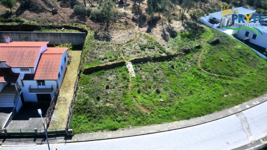 Moradia T4 para Venda em Sertã Foto 11