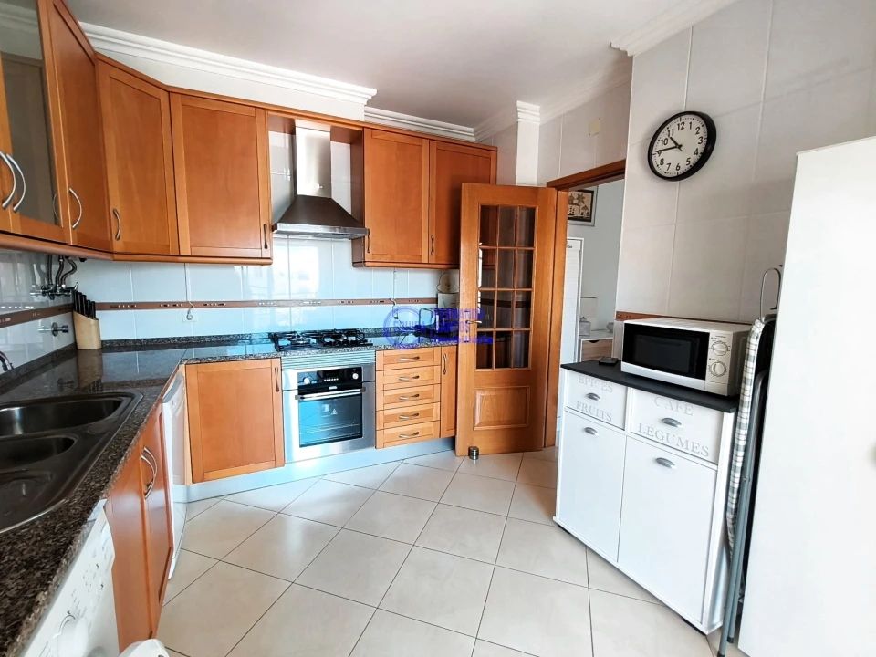 Apartamento T2 para Venda em Armação de Pera Foto 16