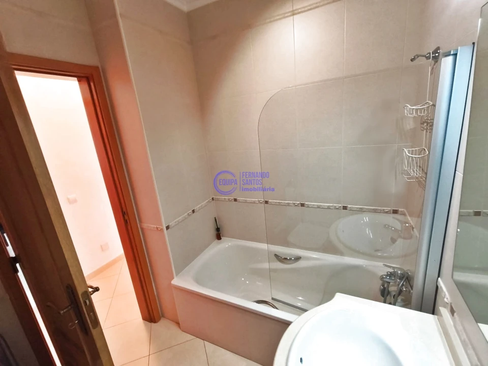 Apartamento T2 para Venda em Armação de Pera Foto 23