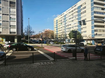 Apartamento T4 para Venda em Alvalade