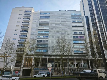 Apartamento T4 para Venda em Alvalade