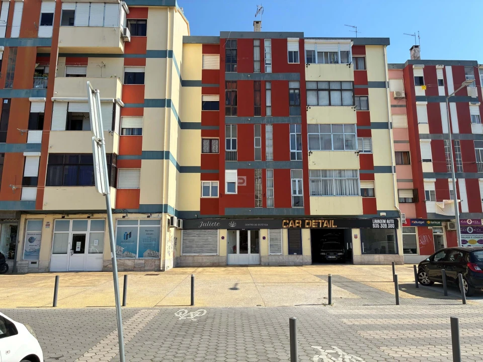 Apartamento T3 para Venda em Alto do Seixalinho, Santo André e Verderena Foto 1