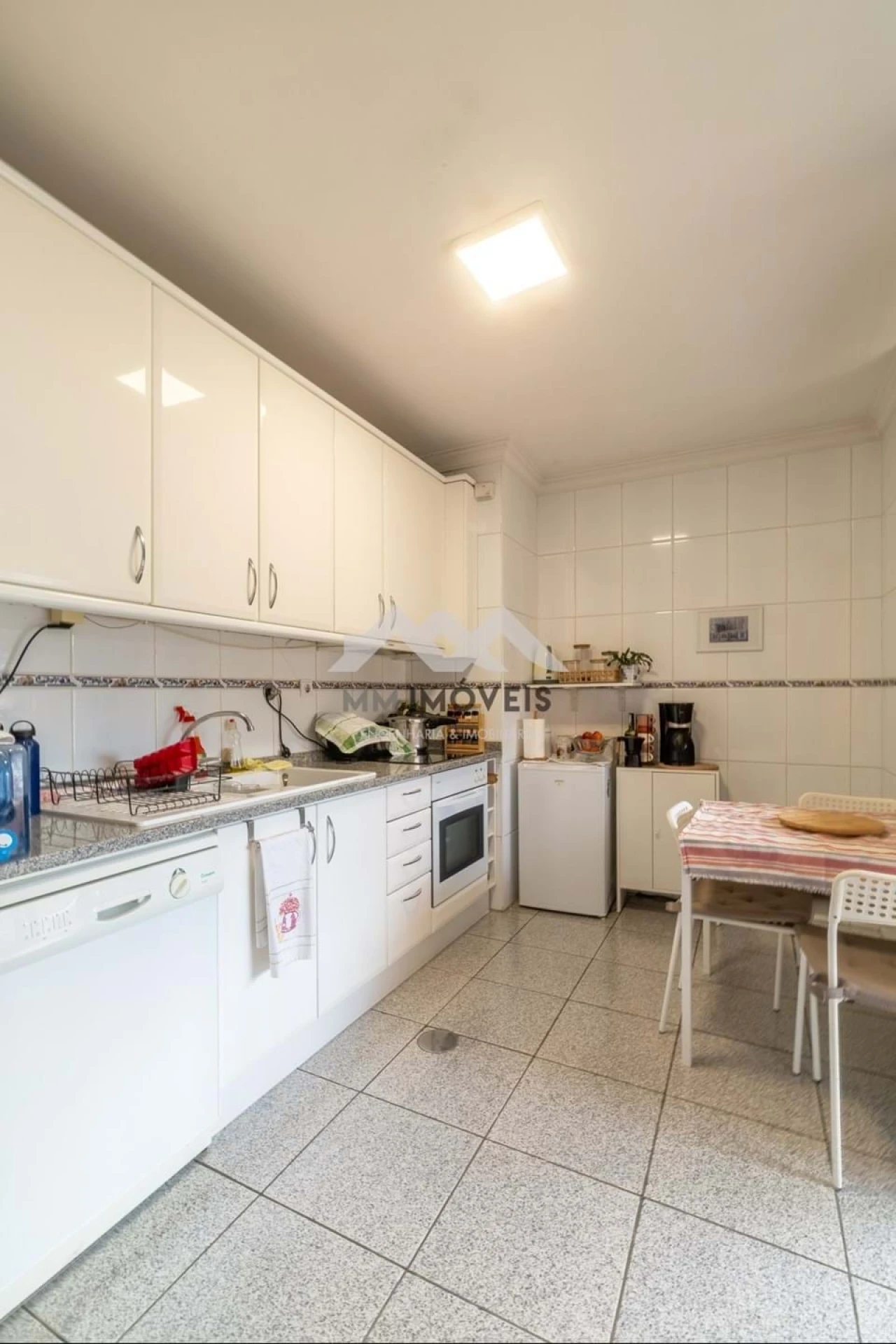 Apartamento T2 para Arrendamento em Rio Tinto Foto 14