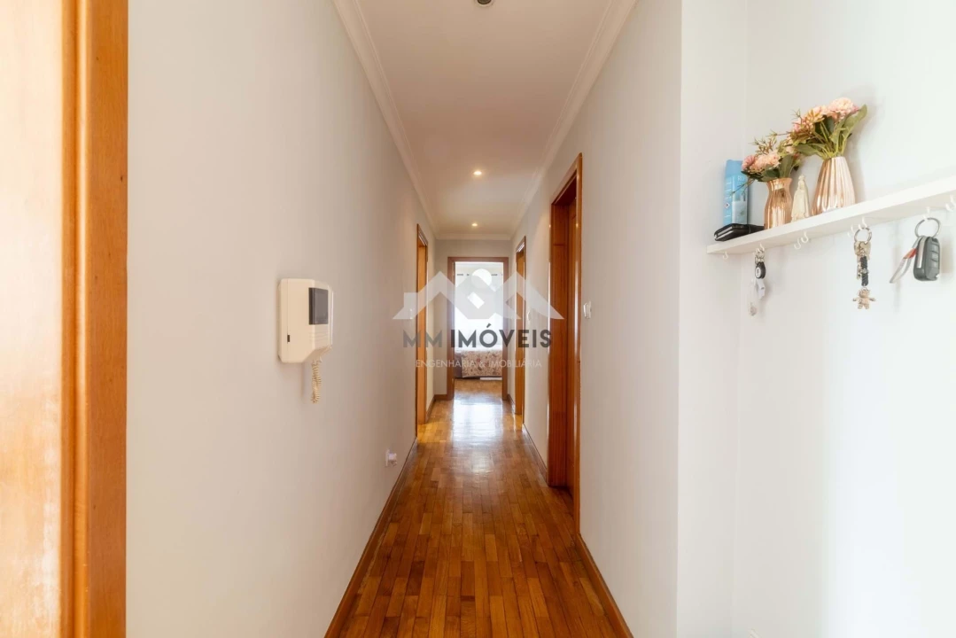 Apartamento T2 para Arrendamento em Rio Tinto Foto 10